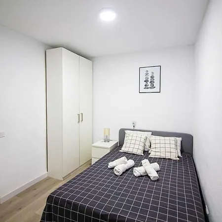 Heroes De Sostoa Apartment Malaga