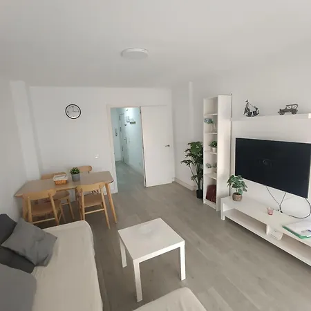 Con Balcon Cerca Maria Zambrano Appartement