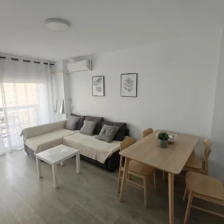 Con Balcon Cerca Maria Zambrano Málaga