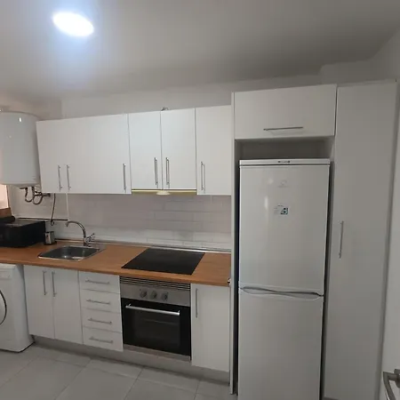 Appartement Con Balcon Cerca Maria Zambrano Málaga