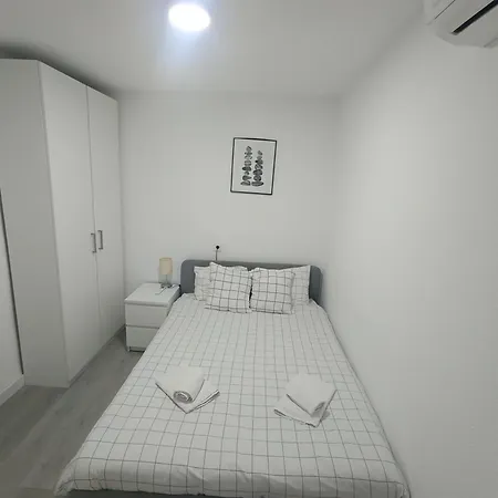Apartmán Con Balcon Cerca Maria Zambrano *