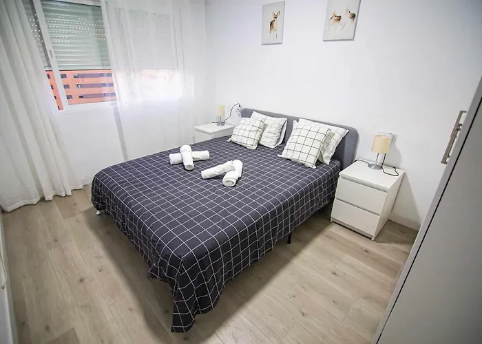 Con Balcon Cerca Maria Zambrano Appartement Málaga