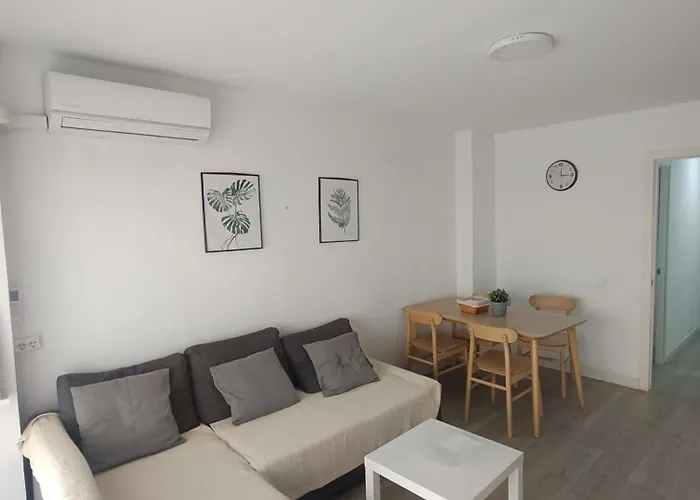 Appartement Con Balcon Cerca Maria Zambrano